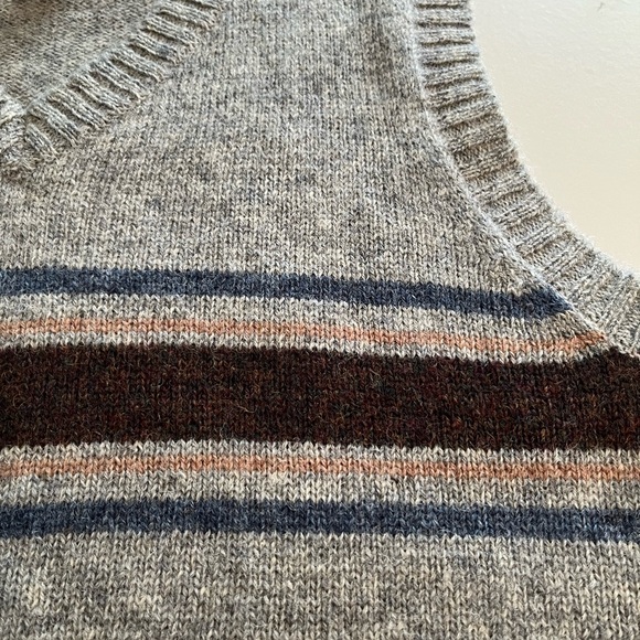 Dark Academia 90s Preppy 100% Wool Vest Size S Juniors - Picture 9 of 16